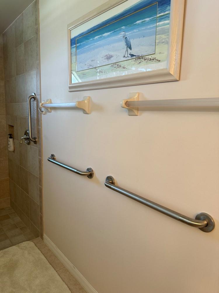 Oyster Eurogrip Grab Bar - Customer Photo From Anonymous