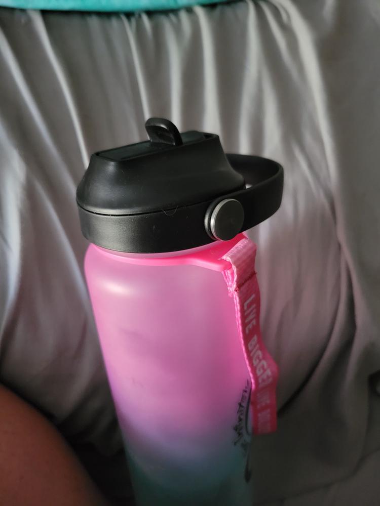 Live Infinitely Straw Lid Black - Compatible with 34oz and 24oz bottles - Customer Photo From Ashley C vasheghani