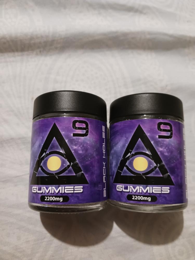 iDELTA Premium Black Hole Delta 9 Blend Gummies 2200mg - Customer Photo From Nicole Wiley