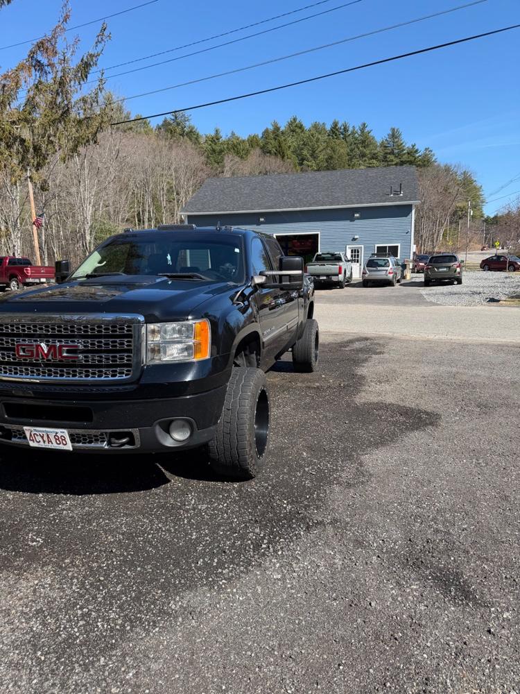 2007.5 - 2013 GM Tow Mirrors - Customer Photo From Carlos rios