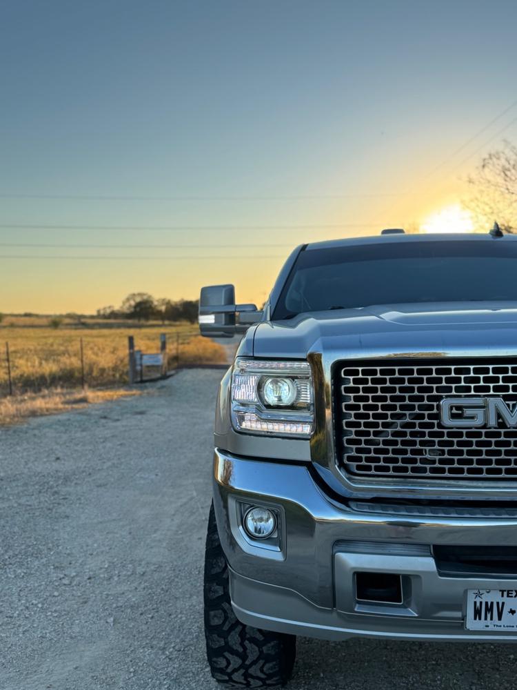 Tow Mirror Switchback Marker Lights | 2014-2019 Chevy Silverado & GMC Sierra - Customer Photo From Ginger Urso