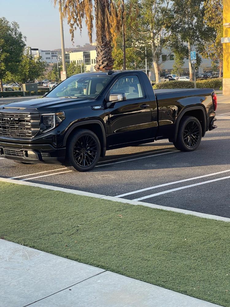 2019-2026 GMC Sierra 1500 Power Folding Small Sport Mirrors - Customer Photo From Louis Czarnota