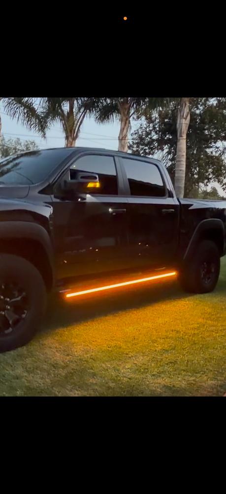 Lumastep M1 Light Up Running Boards | 2025-2026 Dodge Ram 1500 - Customer Photo From Jonathan Alonso