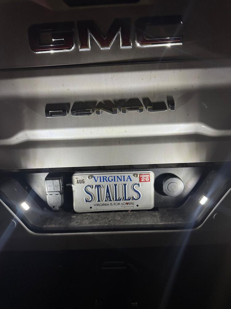 Chevy Silverado/GMC Sierra 2500/3500 (2020-2026) LED License Plate Lights - Customer Photo From Zachary Stalls