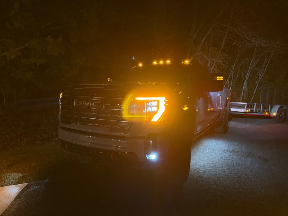 Amber DRL/Park Light Override Mod | 2024-2026 Silverado & Sierra 2500/3500 - Customer Photo From Evan Folker