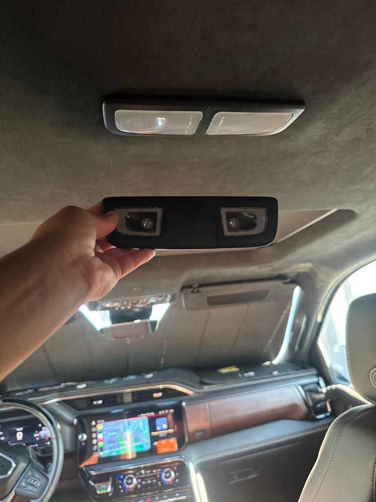 Rear Interior Dome Light | 2019–2026 Chevy Silverado & GMC Sierra - Customer Photo From Luis Maldonado