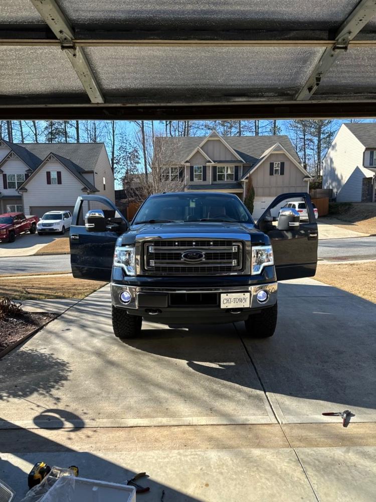Ford F150 (2007-2014) New Style Tow Mirrors - Customer Photo From Michael Nole
