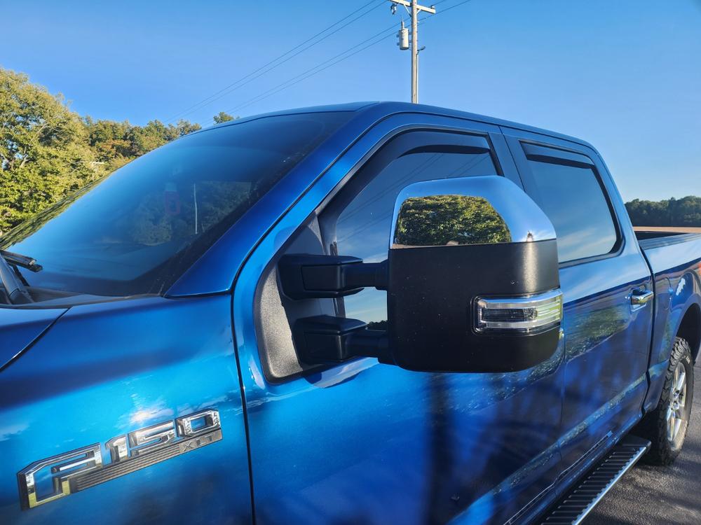 Ford F150 (2015-2020) New Style Tow Mirrors - Customer Photo From Ethan Walker