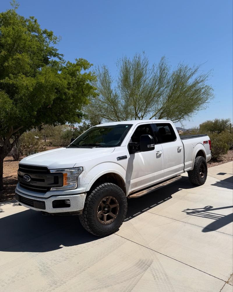 Ford F150 (2015-2020) New Style Tow Mirrors - Customer Photo From Travis Guertin