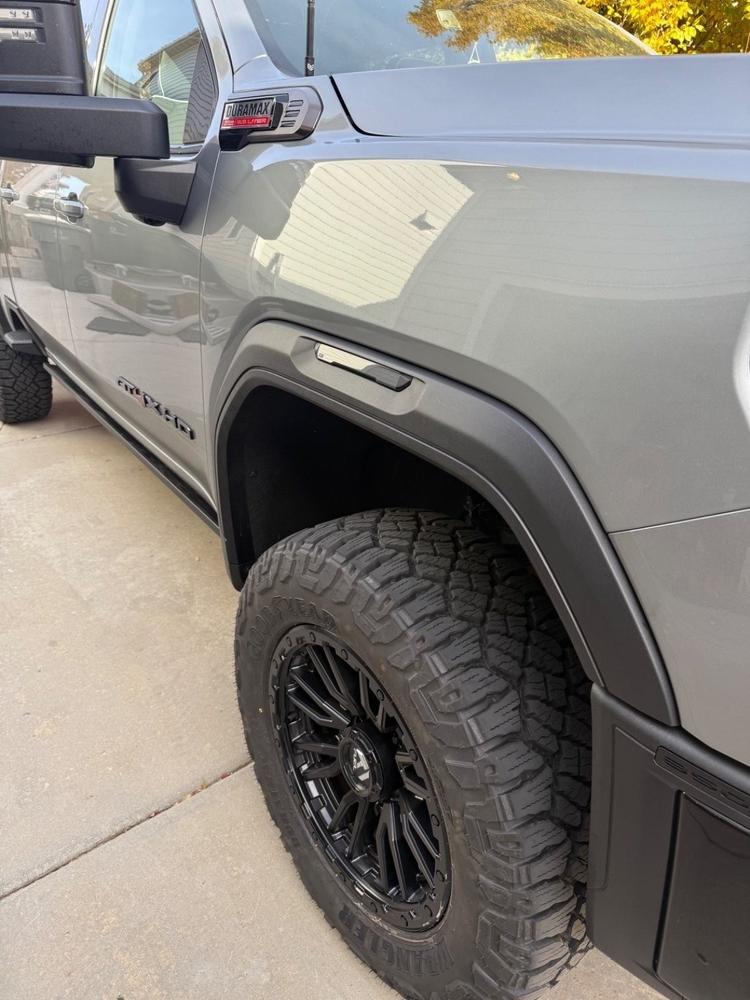 2020-2026 GMC Sierra 2500/3500 Fender Lights - Smoked / Frosted - Customer Photo From Andrew Fleming