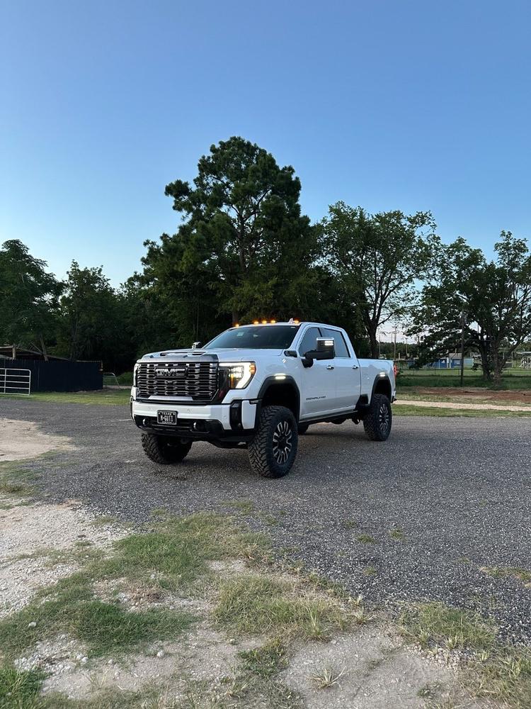 2019+ GM Silverado and Sierra Tow Mirror Marker Lights - Customer Photo From Marcos Gutierrez