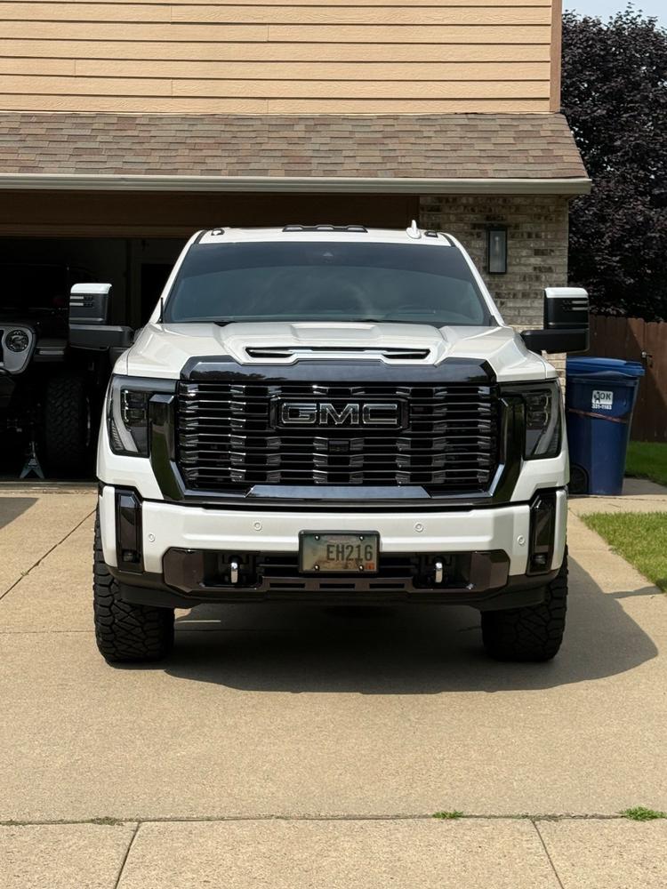 2019+ GM Silverado and Sierra Tow Mirror Marker Lights - Customer Photo From Shay Lanam