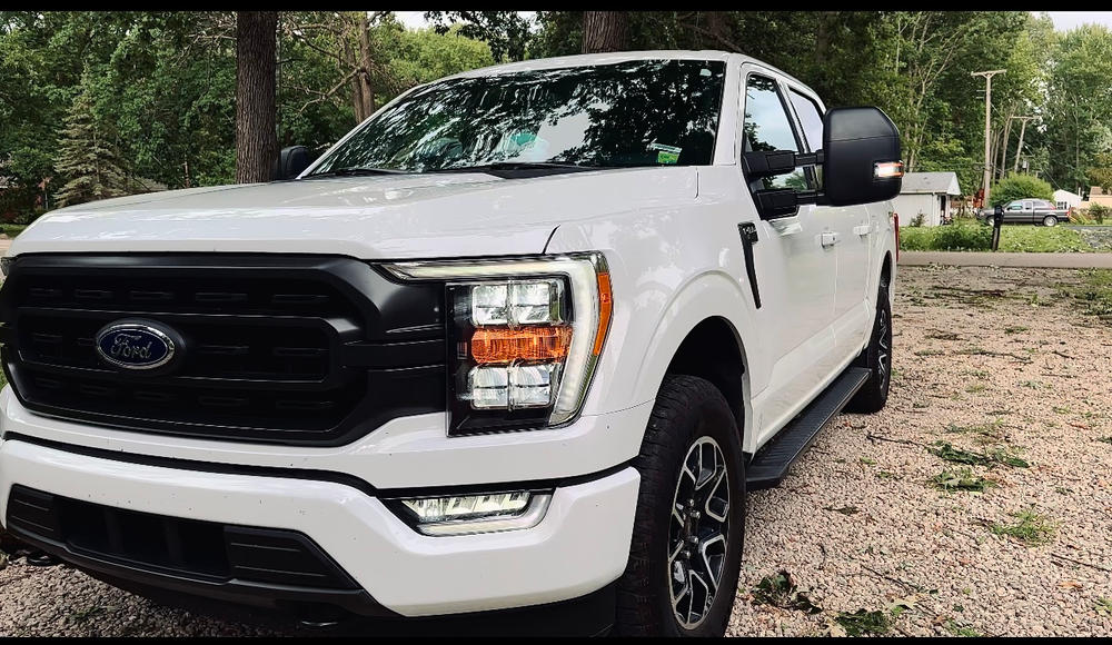 Ford F150 (2021-2023) New Style Tow Mirrors - Customer Photo From Sarah Demattio