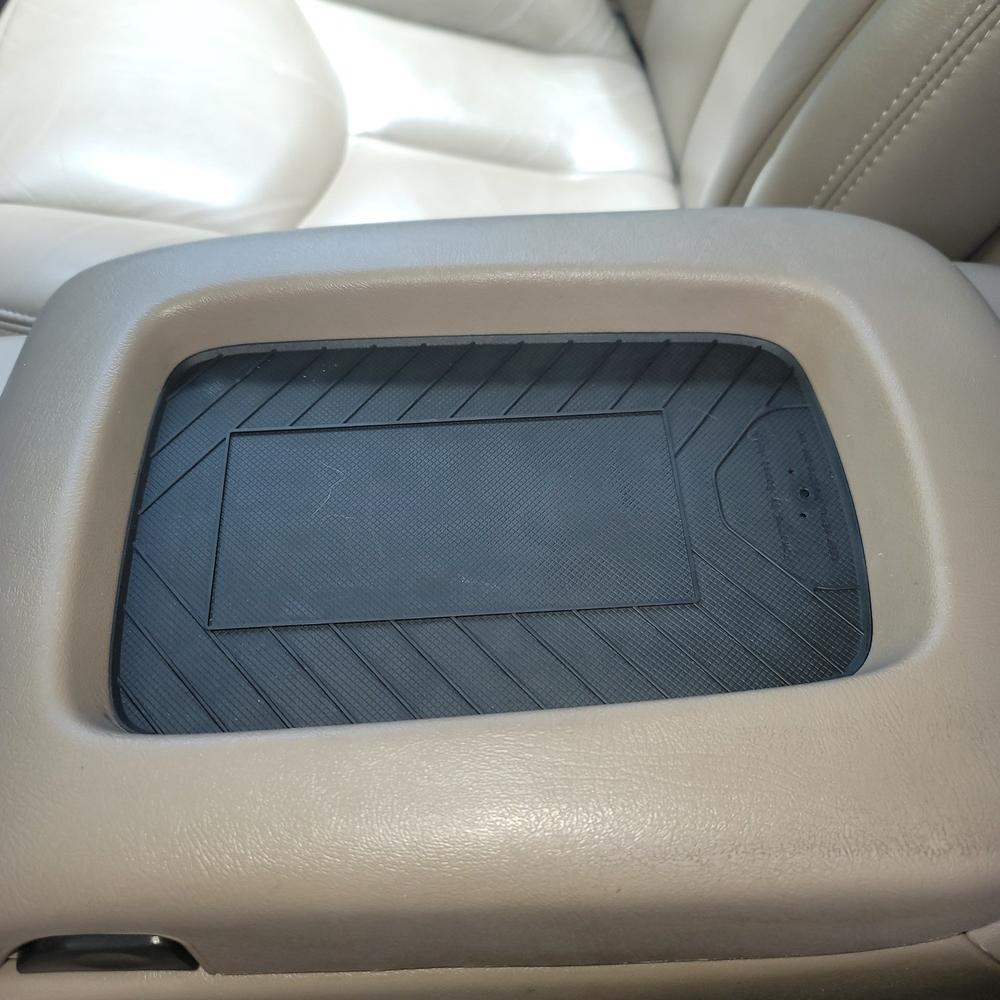 2003-2007 Classic GM Wireless Phone Charging Kit for GM Trucks & SUV
