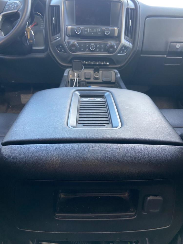 2014-2019 GM Wireless Phone Charging Kit for GM Trucks (Silverado & Sierra) - Customer Photo From Wesley Colbert