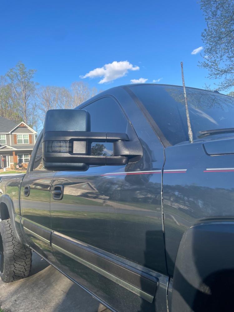 2003 - 2007 Classic GM Tow Mirrors (Pre-Built) - Customer Photo From Mary Rehrauer
