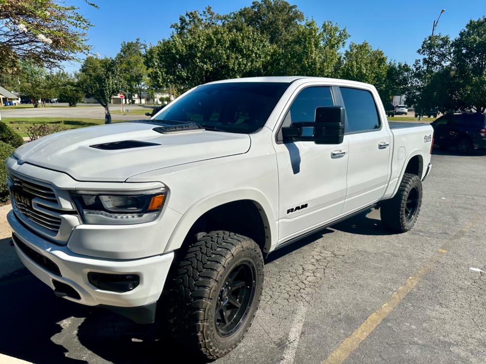 GM Style Dodge Ram 1500 Tow Mirrors (2019-2024) - Style 2 - Customer Photo From Hollie McCaleb
