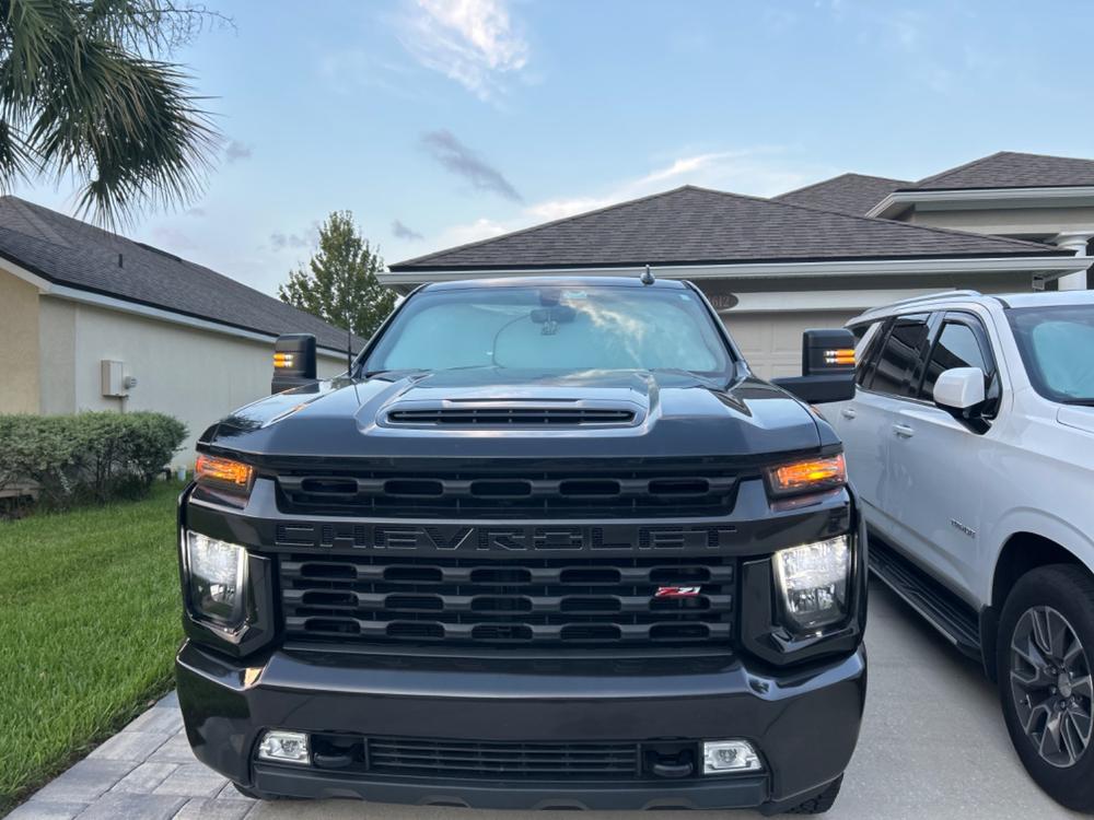 2020-2025 Silverado & Sierra 2500/3500 Tow Mirrors - Customer Photo From Frank Martinez Acevedo