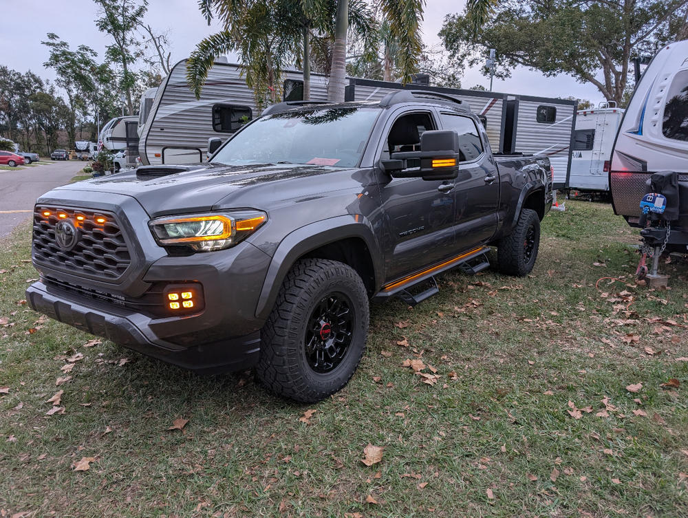 Toyota Tacoma Towing Mirrors (2016-2023) - Customer Photo From Michael Blynder
