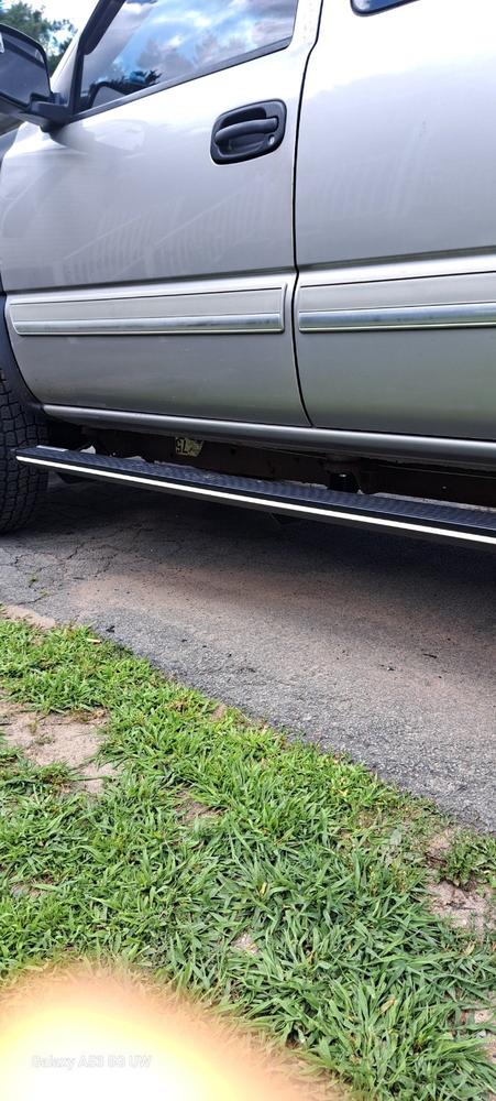 Lumastep M1 Light Up Running Boards | 1999-2007 Chevy Silverado & GMC Sierra - Customer Photo From michael mcbride