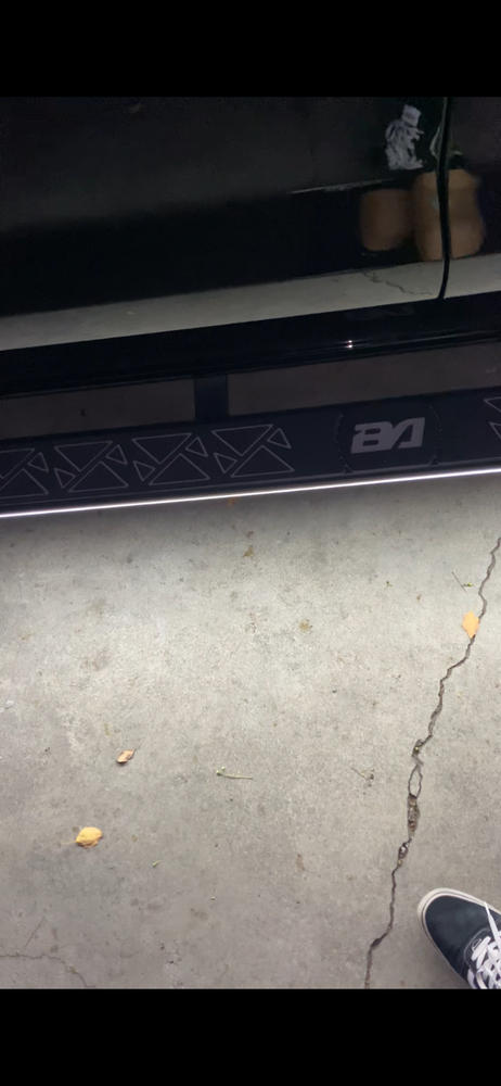 Lumastep M1 Light Up Running Boards | 2019-2026 Chevy Silverado & GMC Sierra 1500 - Customer Photo From Emilio Gonzalez