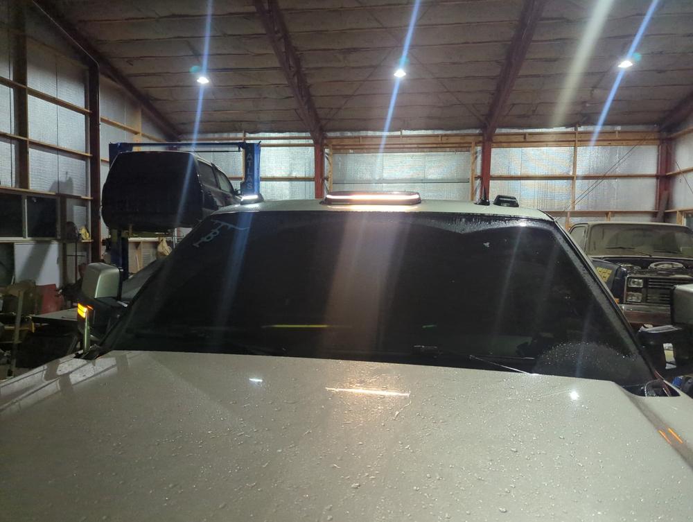 S-Series Cab Lights | 1999-2007 Chevy Silverado & GMC Sierra 2500/3500 - Customer Photo From Brent Stewart