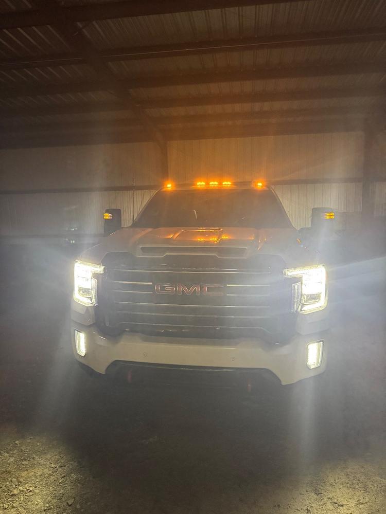 S-Series Cab Lights | 2020-2026 Chevy Silverado & GMC Sierra 2500/3500 - Customer Photo From Andrew Springer