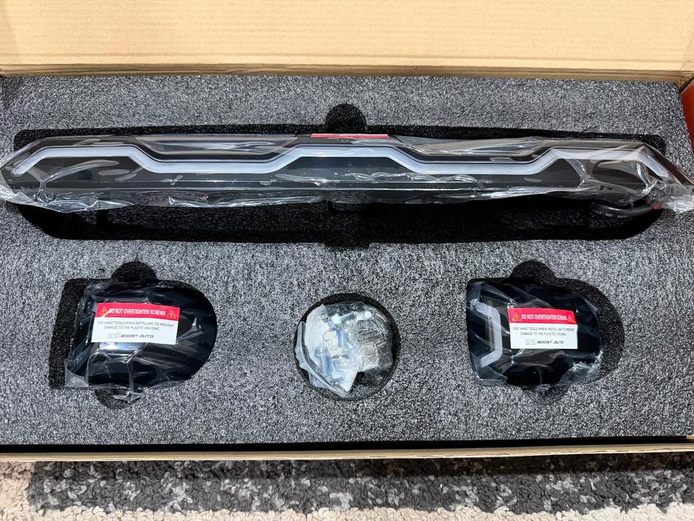 S-Series Cab Lights | 2020-2026 Chevy Silverado & GMC Sierra 2500/3500 - Customer Photo From Aarion Powell