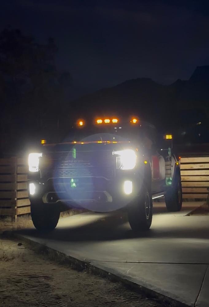 S-Series Cab Lights | 2020-2026 Chevy Silverado & GMC Sierra 2500/3500 - Customer Photo From Phillip Nazarian