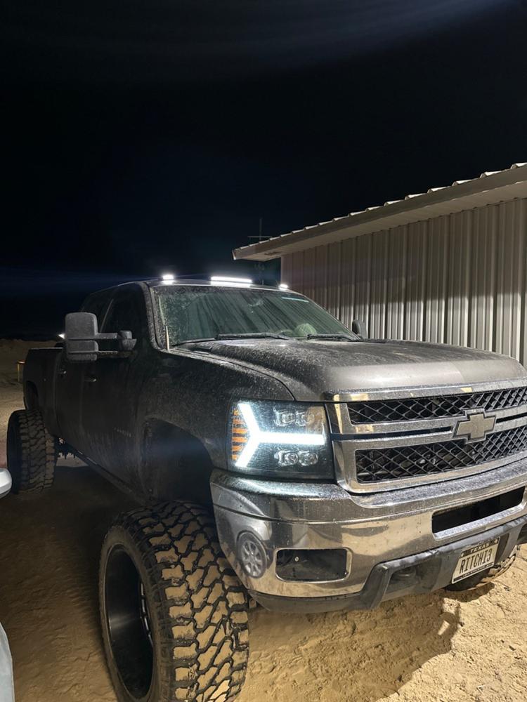 S-Series Cab Lights | 2007.5-2014 Chevy Silverado & GMC Sierra 2500/3500 - Customer Photo From Andrew Ritchie