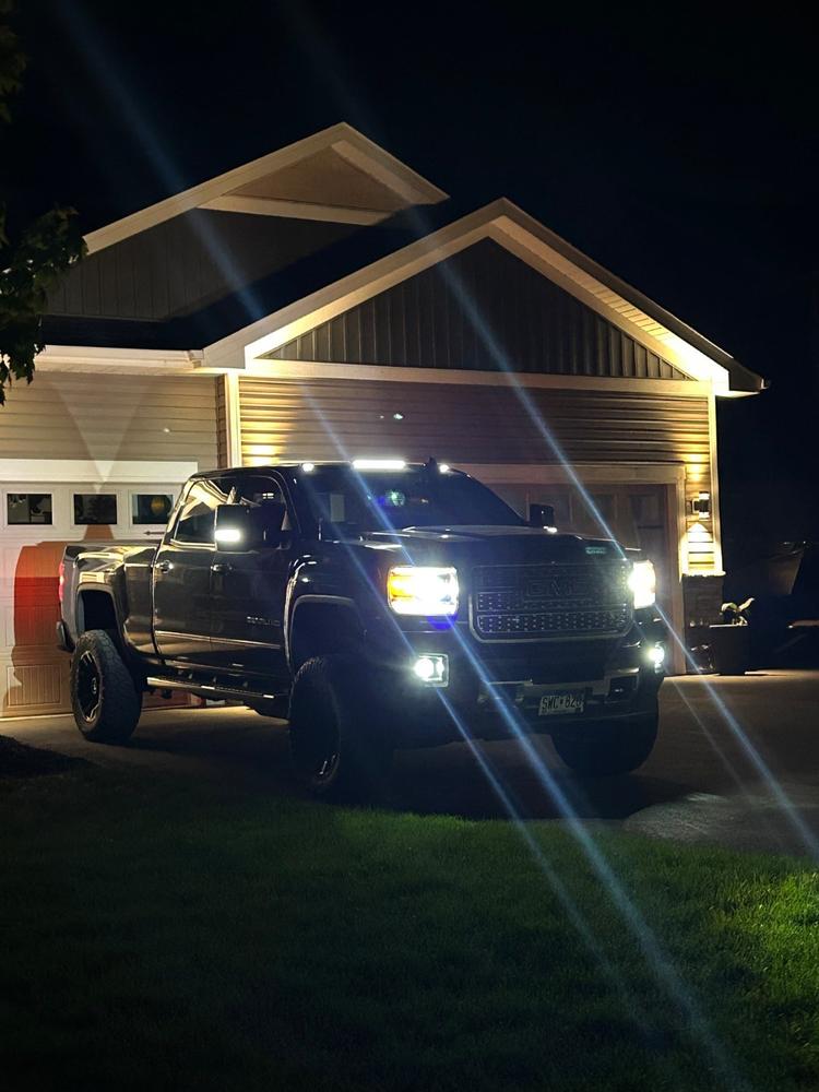 S-Series Cab Lights | 2015-2019 Chevy Silverado & GMC Sierra 2500/3500 - Customer Photo From Kyler Gehrls