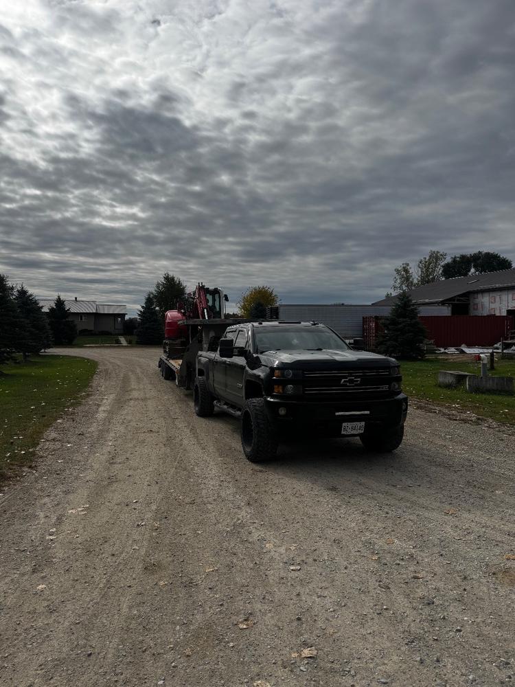 S-Series Cab Lights | 2015-2019 Chevy Silverado & GMC Sierra 2500/3500 - Customer Photo From Jonathan Fehr
