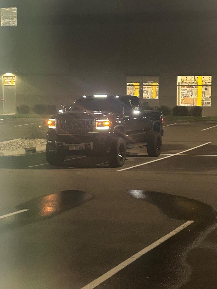 S-Series Cab Lights | 2015-2019 Chevy Silverado & GMC Sierra 2500/3500 - Customer Photo From Kyler Gehrls