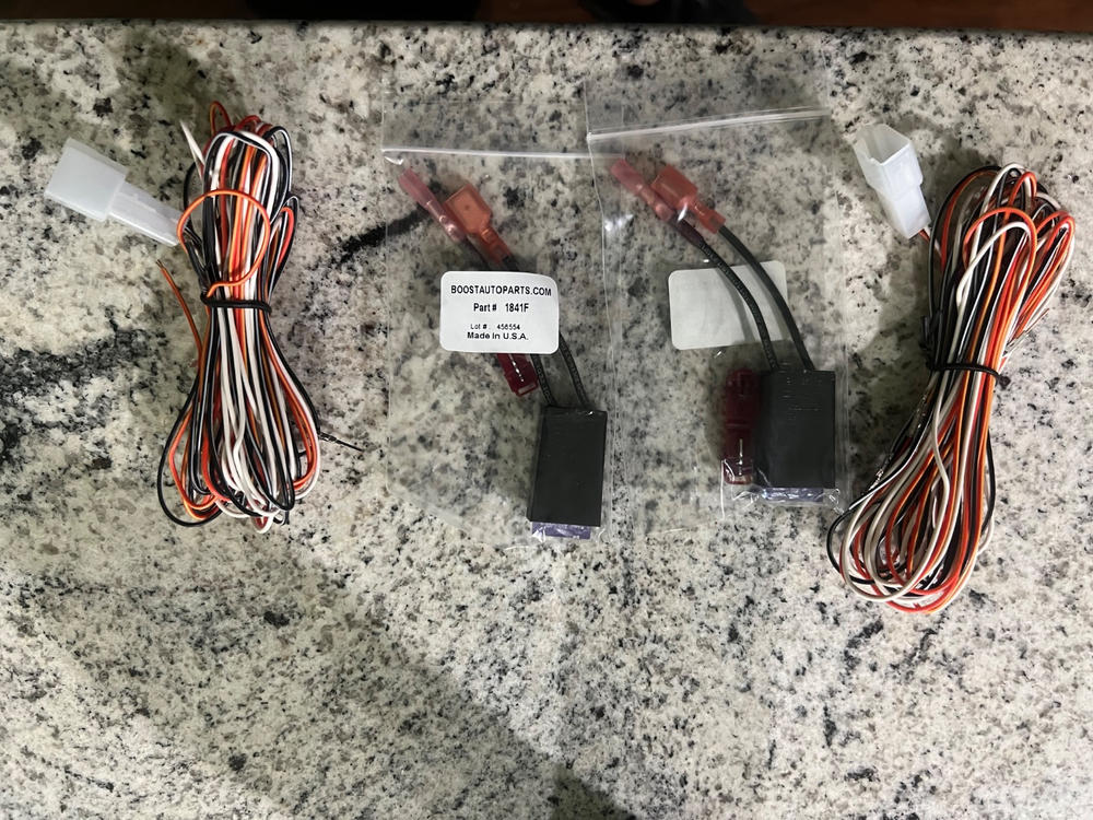 2023-2026 Chevy Colorado / GMC Canyon Tow Mirrors (Style 2) - Customer Photo From Tim Morris