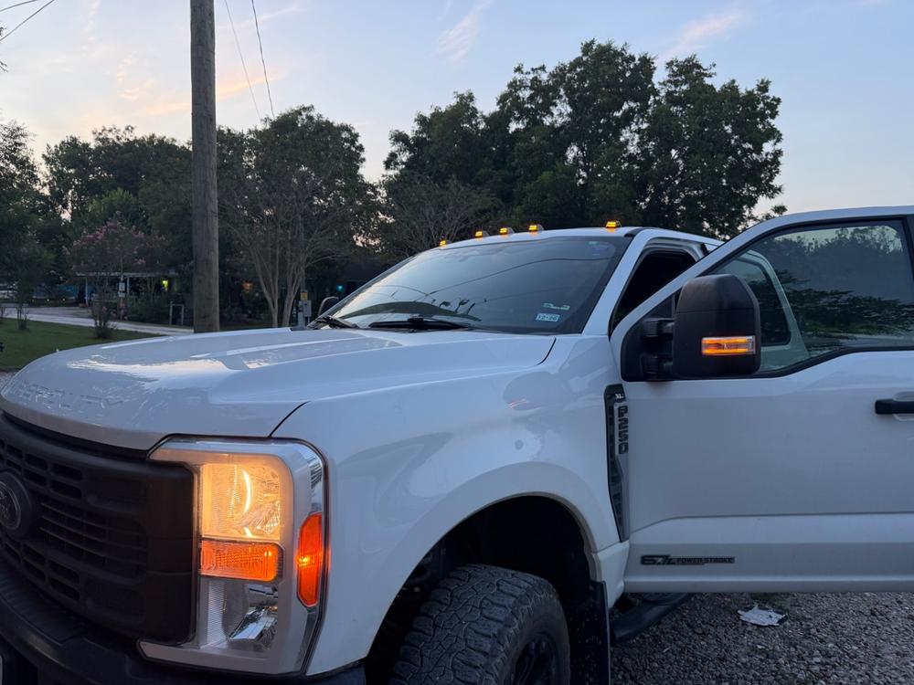 S-Series Cab Lights | 2023-2026 Ford F250 / F350 Superduty - Customer Photo From Ramiro Cortez