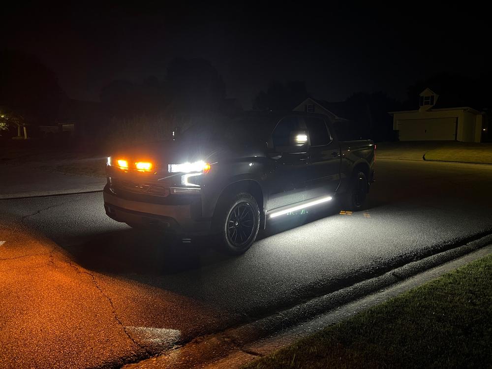 Lumastep M2 Powered Light Up Running Boards | 2019-2026 Chevy Silverado & GMC Sierra 1500 - Customer Photo From Jason Milam