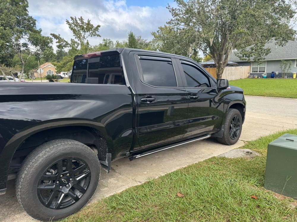 Lumastep M2 Powered Light Up Running Boards | 2019-2026 Chevy Silverado & GMC Sierra 1500 - Customer Photo From christopher antonucci