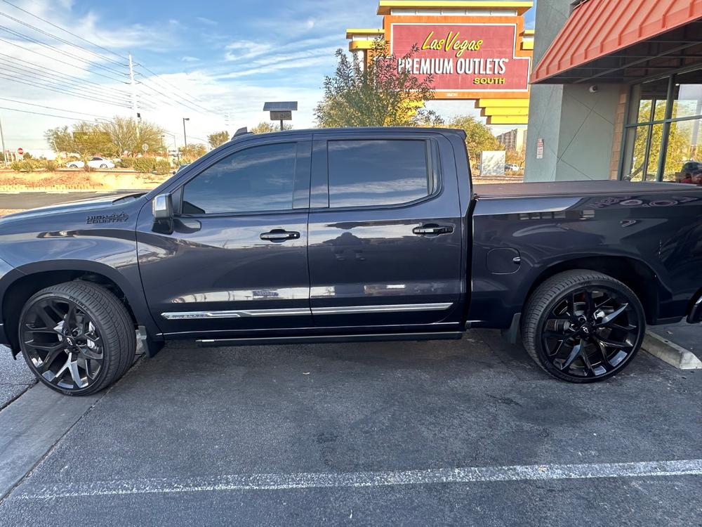 Boost Auto Powered Running Boards | 2019-2026 Chevy Silverado & GMC Sierra 1500 - Customer Photo From Antione Little