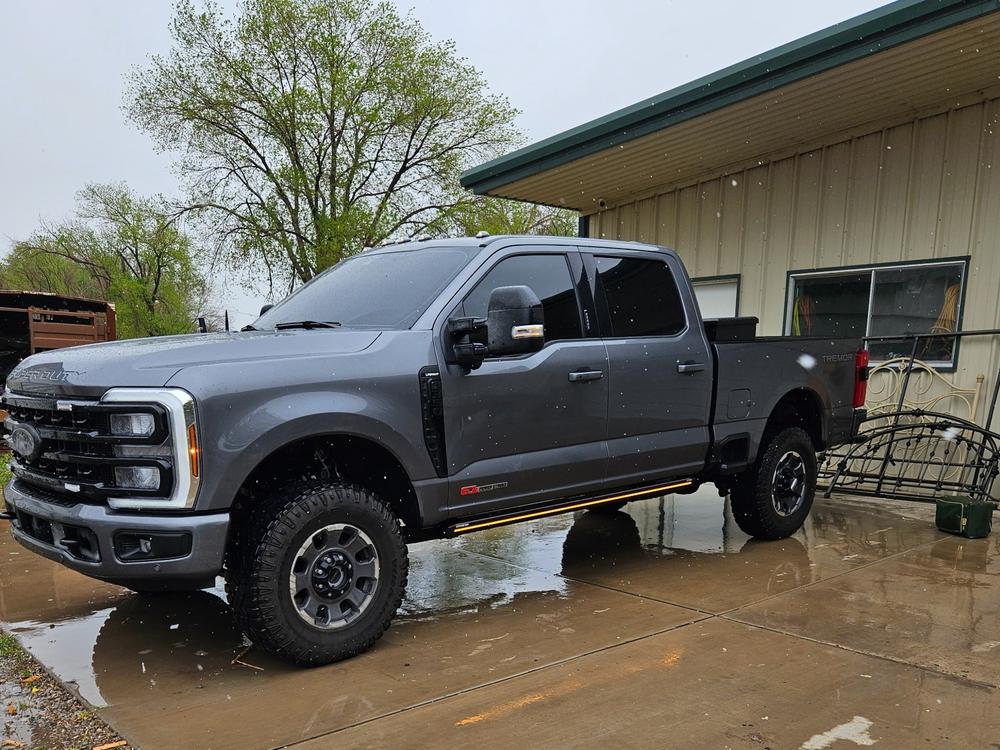 Lumastep M2 Powered Light Up Running Boards | 2023-2025 Ford F250/F350 Superduty - Customer Photo From Billy Blair