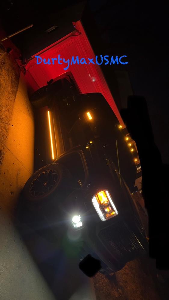 Lumastep M2 Powered Light Up Running Boards | 2014-2019 Chevy Silverado & GMC Sierra - Customer Photo From steven P