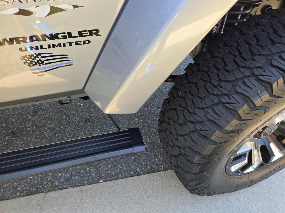 Lumastep M2 Powered Light Up Running Boards | 2007-2018 Jeep Wrangler JKU - Customer Photo From Larry Agron
