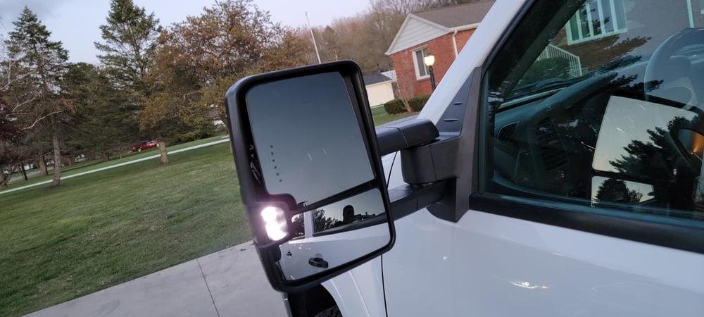 GM Tow Mirror Upper Glass (2015 Style) - Customer Photo From Evan Ferguson