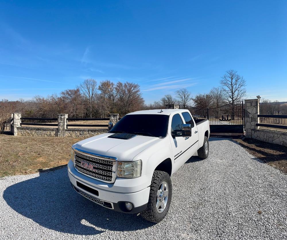 GM Tow Mirror Upper Glass (2015 Style) - Customer Photo From Jake Trimm