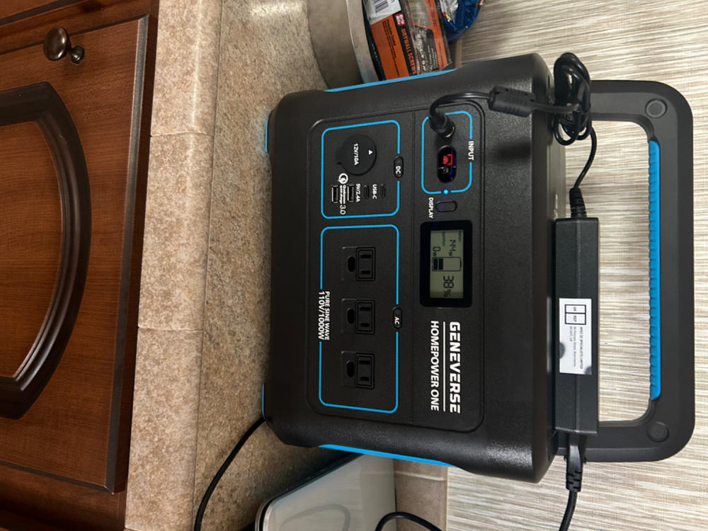 1000-Watt HomePower ONE Lithium-Ion Solar Generators (Backup Battery + Solar Panels) - Customer Photo From Leonel Alfaro