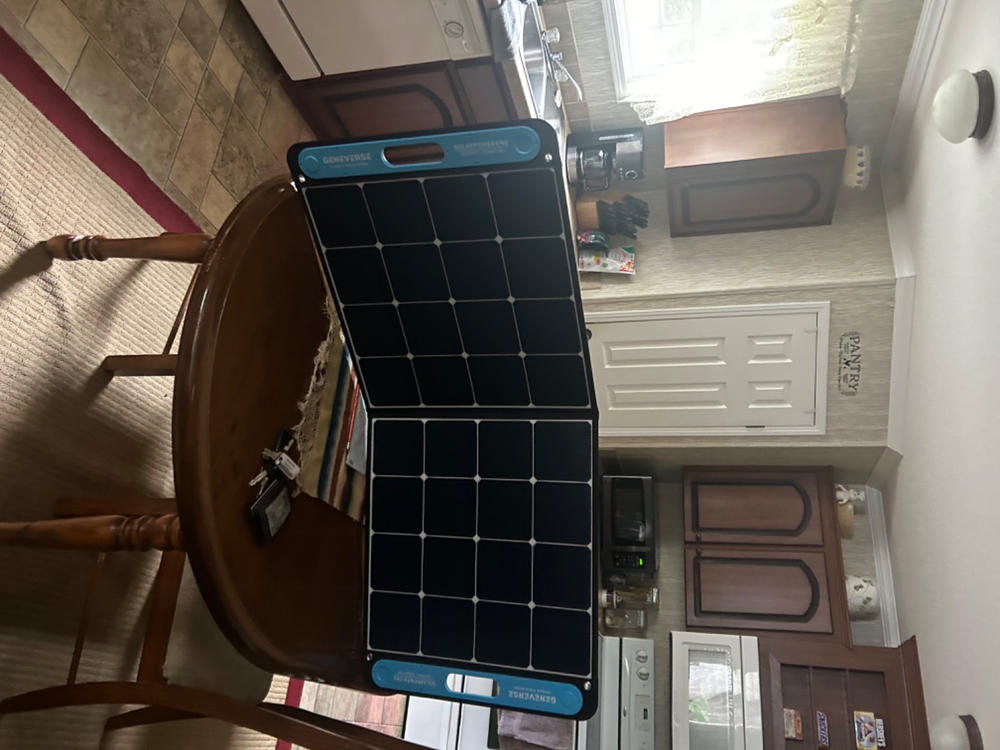 1000-Watt HomePower ONE Lithium-Ion Solar Generators (Backup Battery + Solar Panels) - Customer Photo From Leonel Alfaro