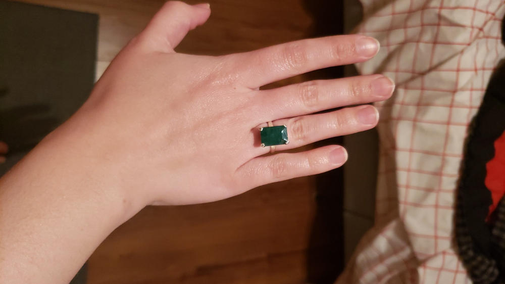 Emerald Banquette Shape 925 Sterling Silver Nickel-Free Ring,May Birthstone,Gift for her - Customer Photo From Emily Dow