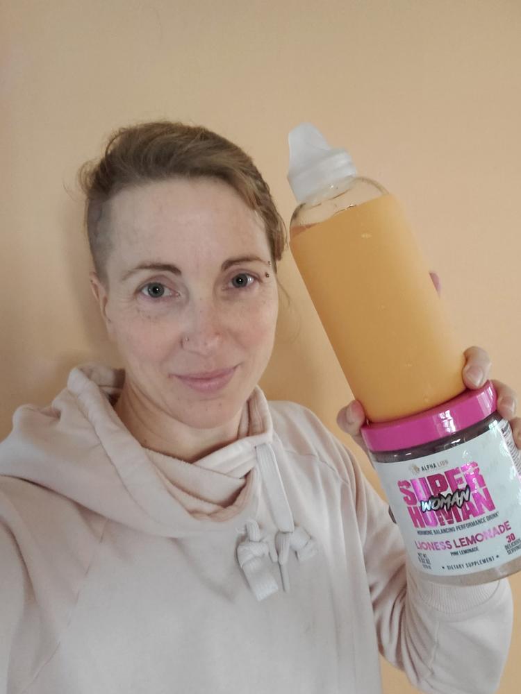 SUPERHUMAN® WOMAN - Hormone Balancing Performance Drink - Customer Photo From Carrie Desmond