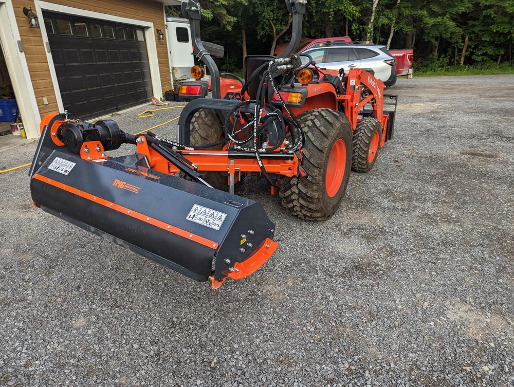 Ditch flail mower for compact online tractor