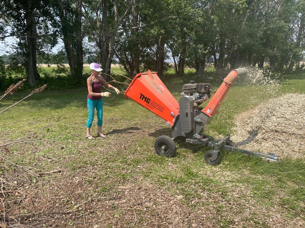 6" Wood Chipper with Kohler 14 HP Gas Engine, 2" Hitch Tow-Behind TMG-GWC6 - Customer Photo From Alex Kubrak