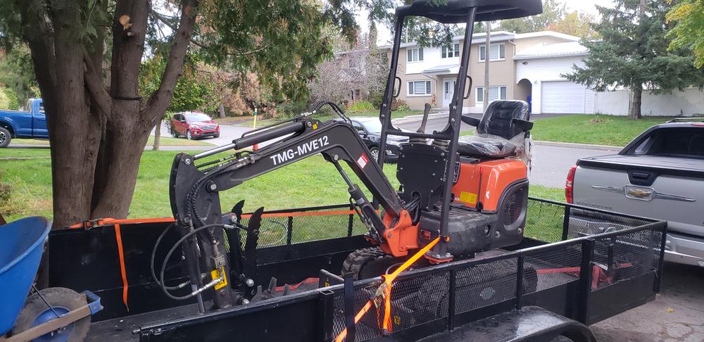 1200 KG Mini Compact Excavator (Discontinued – No Longer Available) - Customer Photo From mario